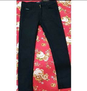 🖤BLACK MIDRISE JEANS🖤👖