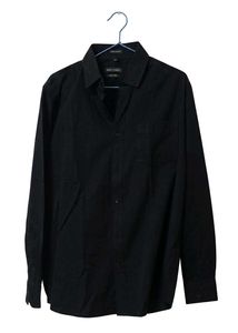 men black shirt full sleeves
