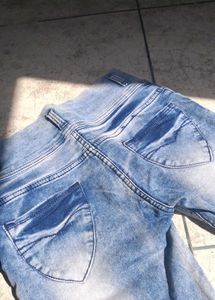 Blue Distressed Denim Jeans combo
