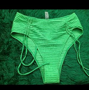 Bright🎁🆕 Green Ruched Bikini Bottom