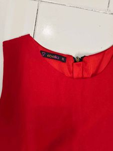 Chic Red Sleeveless Chiffon Top