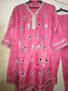 NEW UNUSED Pink Kurta Set with dupatta