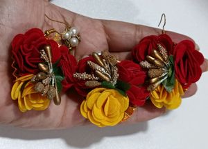 Medhak Artificial Flower Mangtika With Earrings
