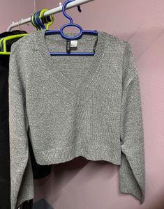 H&M Grey V-Neck Cropped Sweater( length 18in)
