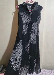 Sleeveless Black & White Print cord-set