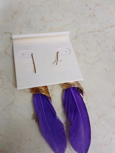 Feather 🪶 Earrings (Purple)
