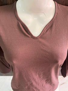 Ribbed V-Neck Cropped Top