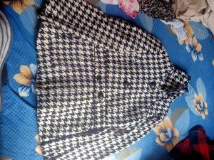 Houndstooth Patterned Jacket