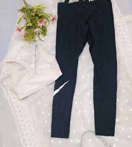 Nike Women's Sports Bra &amp; Leggings Set