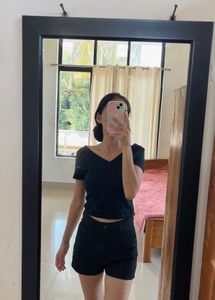 women’s crop top