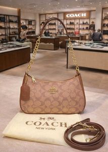 COACH  CROSSBODY TERI BAG* 👜 WITHOUT BOX
