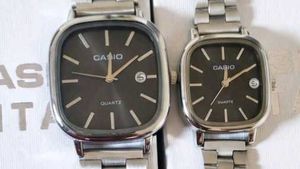 Casio Vintage Watch Pair women and man combo