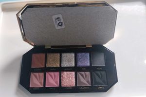 LAKME Eyeshadow Palette in Midnight Metal