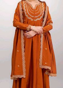 Women’s Silk Embroidery Anarkali Kurta Pant with D