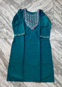 Elegant Teal Embroidered Kurta