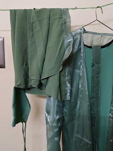 Elegant Abaya Set in Green