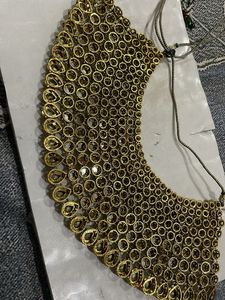 Exquisite Kundan Necklace Set