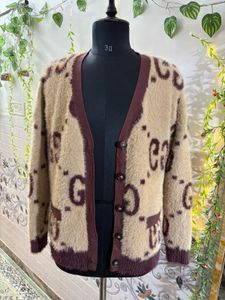 Authentic Gucci Cardigan 😍