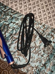 VEGA Hair Straightener