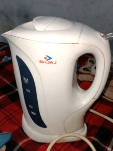 MOVING OUT SALE! Bajaj Electric Kettle 1200 wt 1L