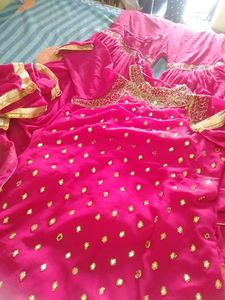 Beautiful Grara Suit With Heavy Neck Design