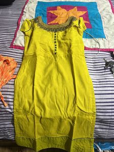 Straight A Line Kurta & Othni Set