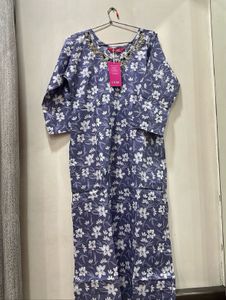 Story Floral Embroidered Kurta