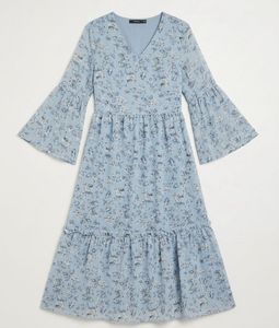 Chic Floral Bell Sleeve Midi Dress