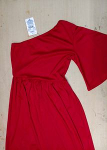 Chic Red One-Shoulder Midi Dress