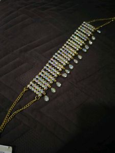Sparkling Crystal Stunning Chokar