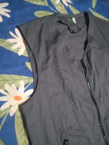 women's Gray Sleeveless Vest