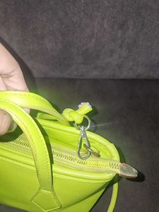 Green Stylish Sling Bag...