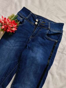 Kraus Stylish Cropped Jeans with Side Stripe
