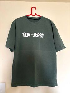 Tom and Jerry Graphic T-Shirt