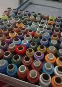 Sewing machine reel