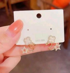 Fashionable western stylish studs earring