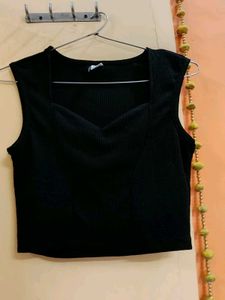 Black Ribbed Sweetheart Neck Crop Top