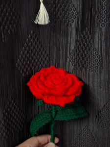 🌹 Handmade Crochet Red Rose (Single Stem)
