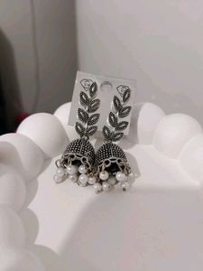 Combo of 2 Elegant Jhumkas