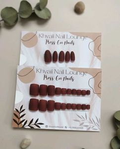 Press-On Nail Set 25 - Hand And Toes