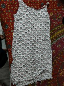 Floral Print Sleeveless Kurta