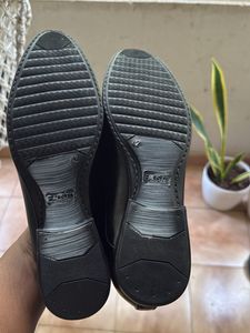 Classic Black Fausto Loafers