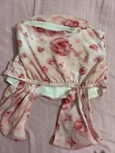 Chic Rose Print Ruched Top