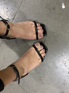 Chic Black Flats