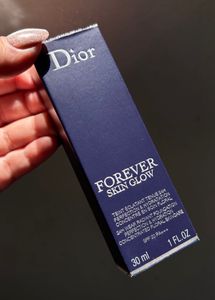 Dior Forever Skin Glow Foundation