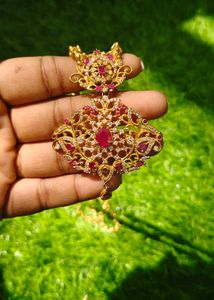 Elegant Gold Chain Necklace