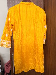 Chikankari Short Kurta 💛