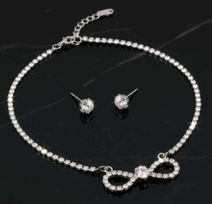 AD Sparkling Necklace &amp; Earring Set