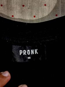 Souvenir Of The Royal Black T-Shirt