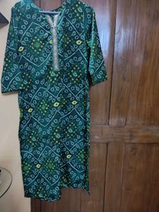 Green Bandhani Print Kurta with sequin work